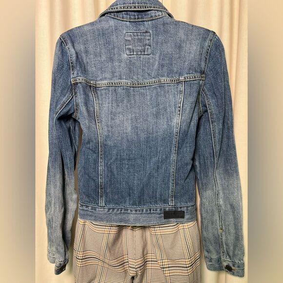 Abercrombie & Fitch Denim Jacket 🔥 Ombré sleeves 🔥 SMALL - Picture 3 of 6